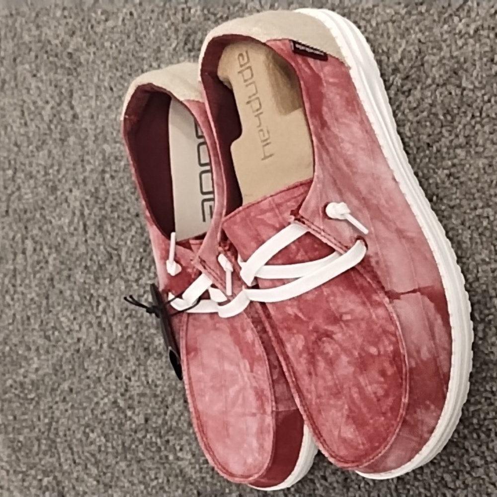 Hey dude Wendy tie dye red